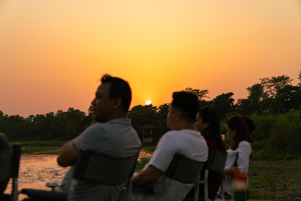 Hotel Kasara Chitwan Patlahara Exterior foto